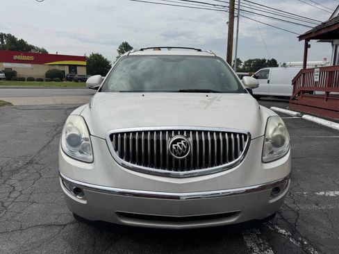 Used 2011 Buick Enclave CXL image 2