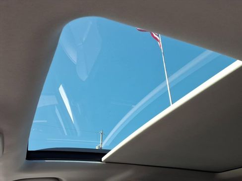 Certified 2023 Subaru Ascent Limited w/ Technology Package image 13