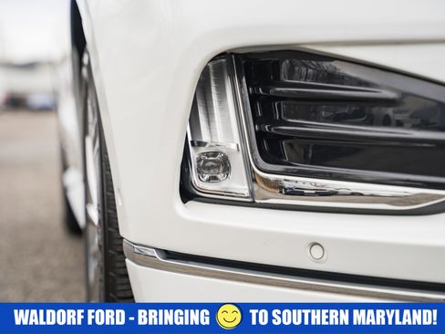 Used 2020 Ford Edge Titanium w/ Equipment Group 301A image 15