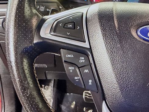 Used 2022 Ford Edge ST AWD/4WD image 14