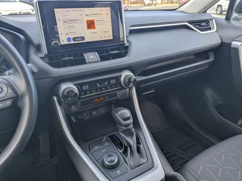 Used 2024 Toyota RAV4 XLE image 24