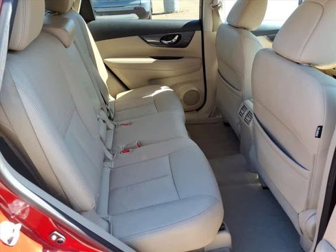 Used 2014 Nissan Rogue SL image 11