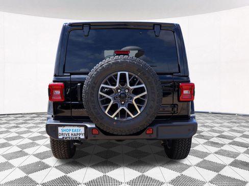 New 2026 Jeep Wrangler Unlimited Sahara AWD/4WD image 13