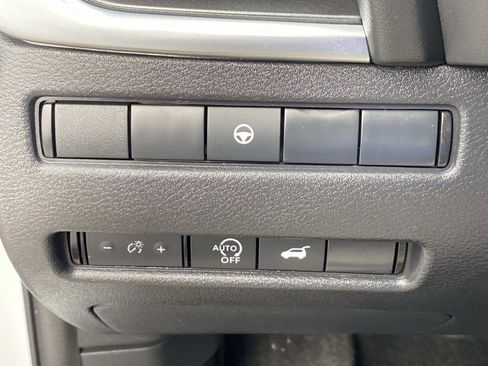 Used 2024 Nissan Rogue SV image 21