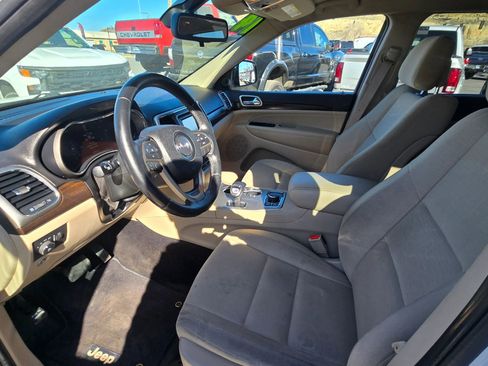 Used 2014 Jeep Grand Cherokee Laredo w/ Quick Order Package 23E image 9