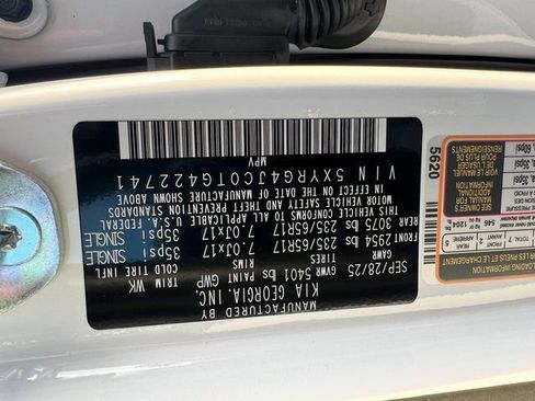 New 2026 Kia Sorento LX FWD image 8