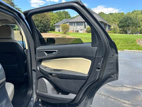 Used 2021 Ford Edge SEL w/ Convenience Package FWD image 57