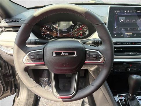 Used 2023 Jeep Compass Limited AWD/4WD image 14