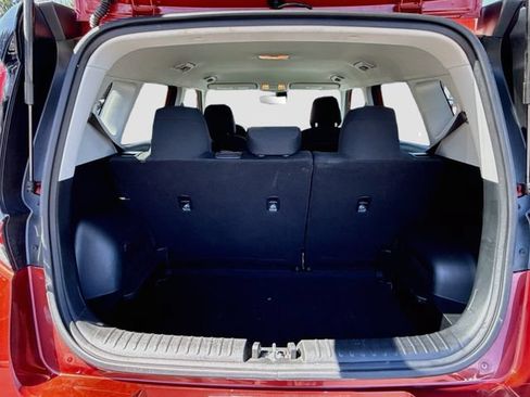 Used 2023 Kia Soul LX w/ Option Group 015 FWD image 31
