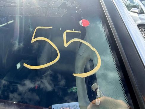 Used 2015 Lexus GX 460 image 30