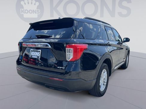 Used 2023 Ford Explorer XLT AWD/4WD image 16