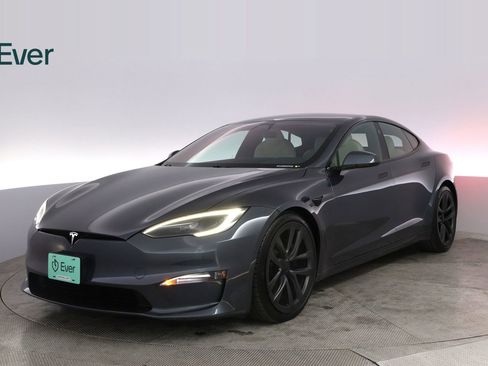 Used 2023 Tesla Model S image 2