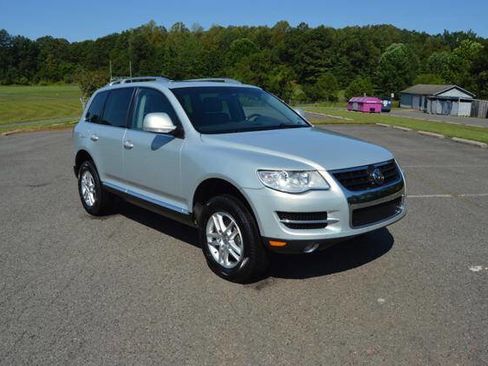 Used 2009 Volkswagen Touareg VR6 image 59