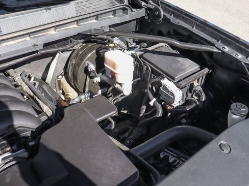 Used 2019 Chevrolet Silverado 1500 LT w/ All Star Edition image 12