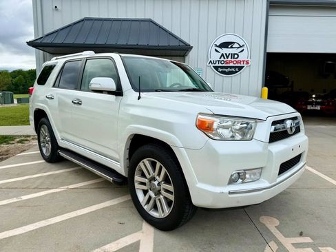 Used 2011 Toyota 4Runner Limited AWD/4WD image 2