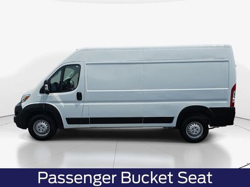 Used 2025 RAM ProMaster 2500 w/ Convenience Group FWD image 8