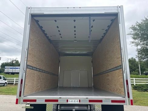 Used 2027 Ford E-450 and Econoline 450 Super Duty w/ Interior Upgrade Package RWD image 10