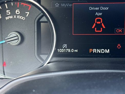 Used 2018 Ford F150 Platinum w/ Equipment Group 701A Luxury image 13