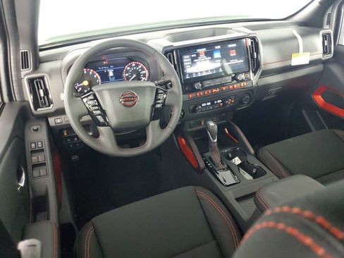 New 2025 Nissan Frontier PRO-4X image 15