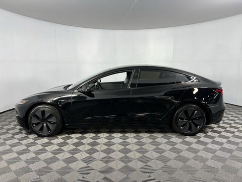Used 2025 Tesla Model 3 Long Range image 8