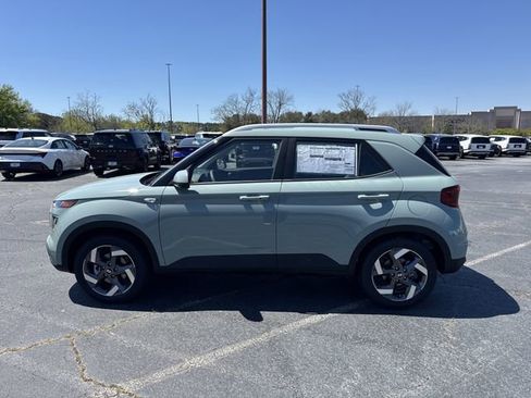 New 2026 Hyundai Venue SEL image 4