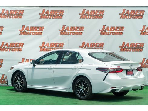Used 2024 Toyota Camry SE w/ Convenience Package FWD image 24