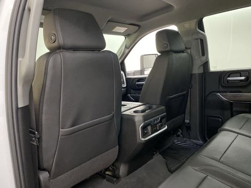 Used 2021 Chevrolet Silverado 2500 LTZ w/ LTZ Convenience Package image 16