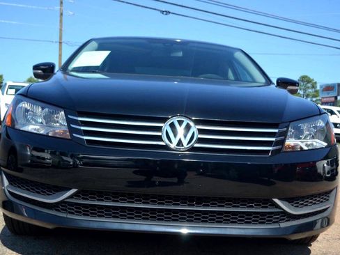 Used 2013 Volkswagen Passat 2.5 S image 14