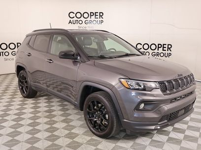 Used 2024 Jeep Compass Latitude w/ Convenience Group