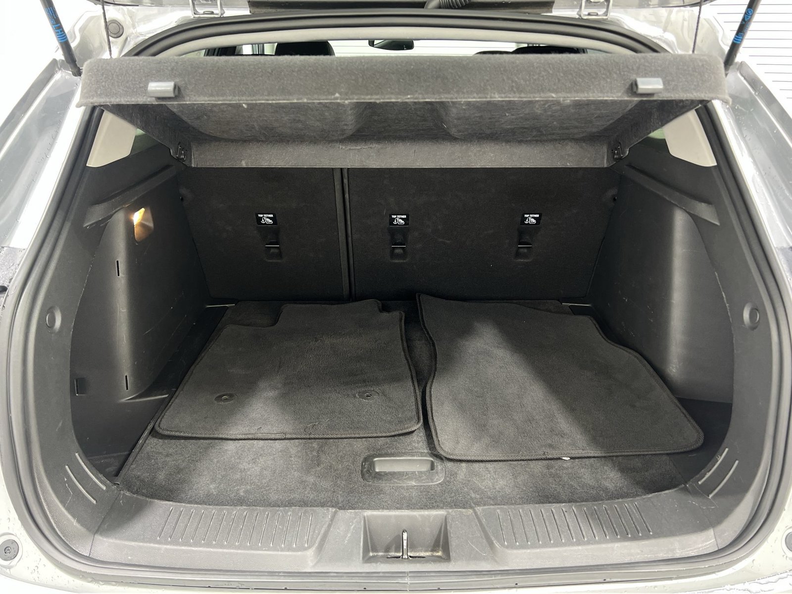 Used 2025 Chevrolet Trax LT w/ LT Convenience Package FWD image 22