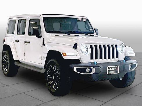 Used 2023 Jeep Wrangler Unlimited Sahara AWD/4WD image 2
