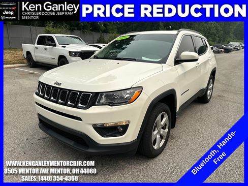 Used 2020 Jeep Compass Latitude w/ Cold Weather Group AWD/4WD image 3