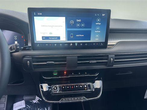 New 2026 Lincoln Corsair Premiere image 14