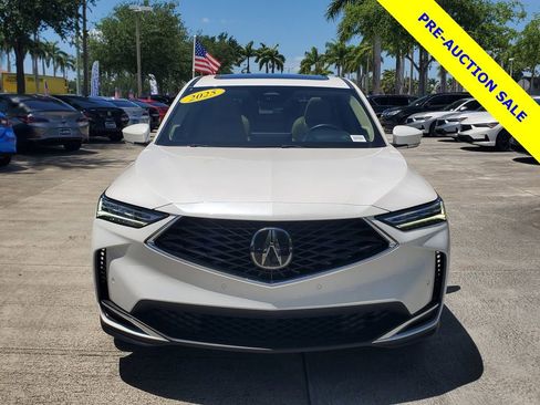 Certified 2025 Acura MDX FWD w/ Technology Package image 2