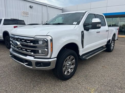 Used 2023 Ford F250 Lariat w/ Chrome Package AWD/4WD image 2