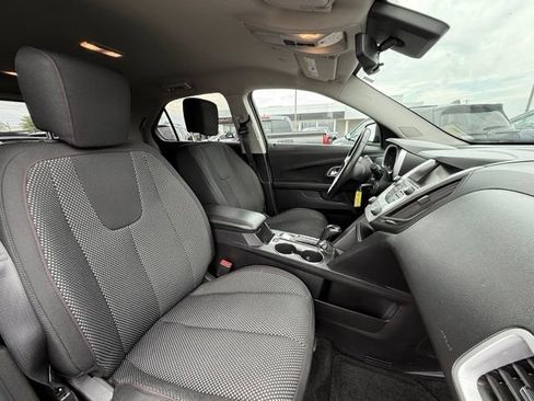 Used 2017 Chevrolet Equinox LT w/ Convenience Package FWD image 7