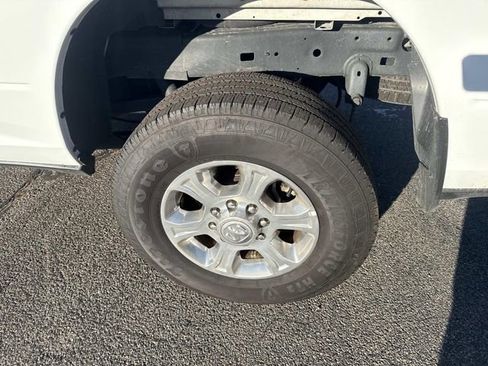 Used 2024 RAM 2500 Big Horn image 16