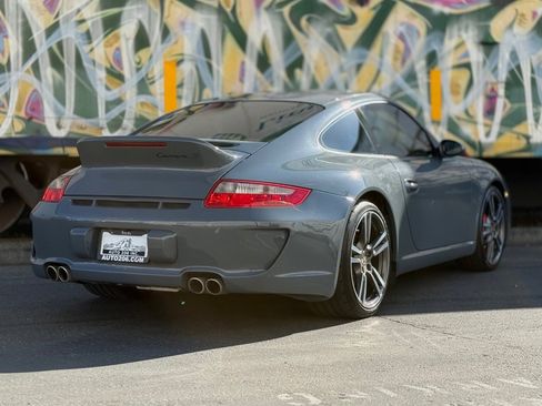Used 2006 Porsche 911 Carrera S RWD image 4
