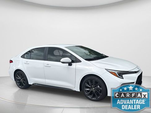 Used 2026 Toyota Corolla SE FWD image 7