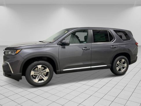 New 2025 Honda Pilot EX-L image 2