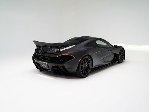 Used 2015 McLaren P1 RWD image 3