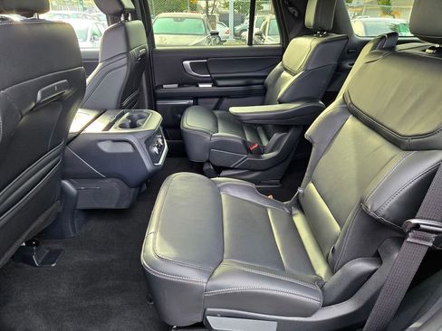 Used 2025 Ford Expedition Platinum w/ Stealth Appearance Package AWD/4WD image 14