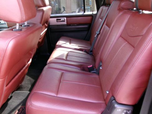 Used 2013 Ford Expedition EL King Ranch RWD image 12