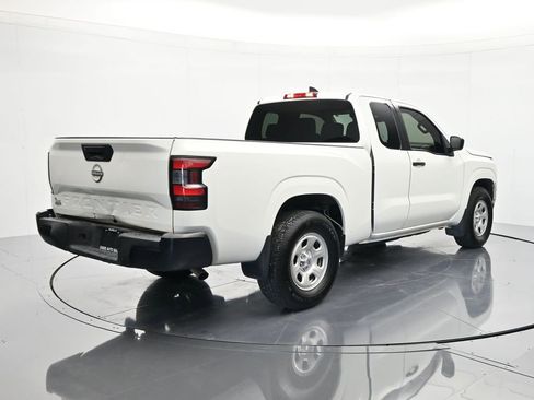 Used 2022 Nissan Frontier S RWD image 5