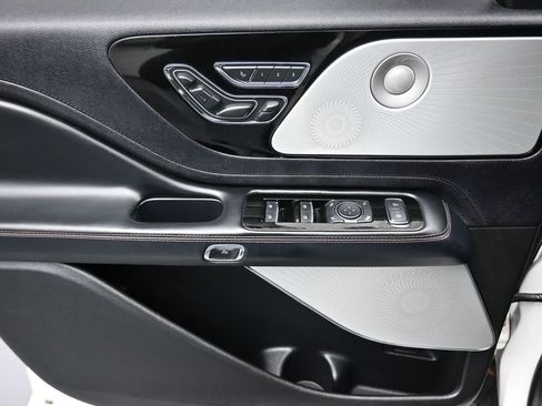 Used 2020 Lincoln Aviator Reserve w/ Equipment Group 202A image 10