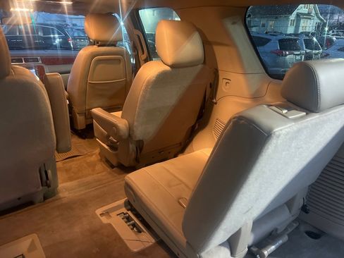 Used 2014 Chevrolet Tahoe LTZ image 16