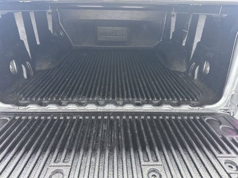 Used 2020 Chevrolet Colorado LT AWD/4WD image 25