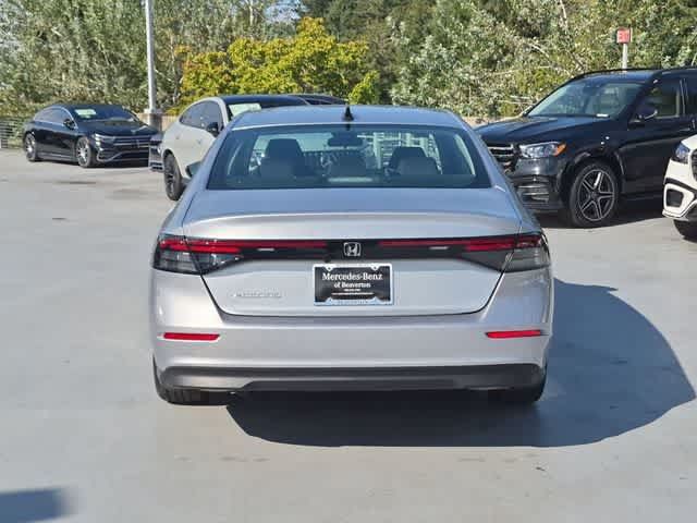 Used 2025 Honda Accord SE image 7