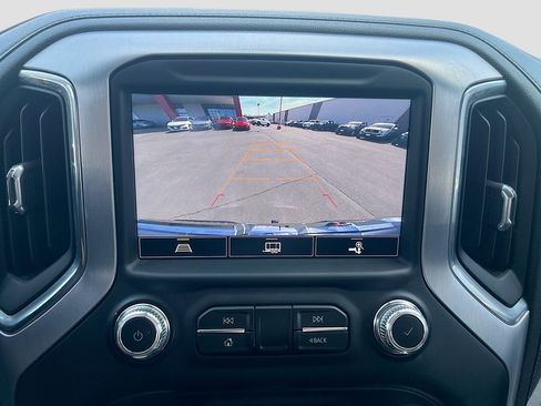 Used 2022 GMC Sierra 1500 SLT w/ SLT Premium Package AWD/4WD image 13