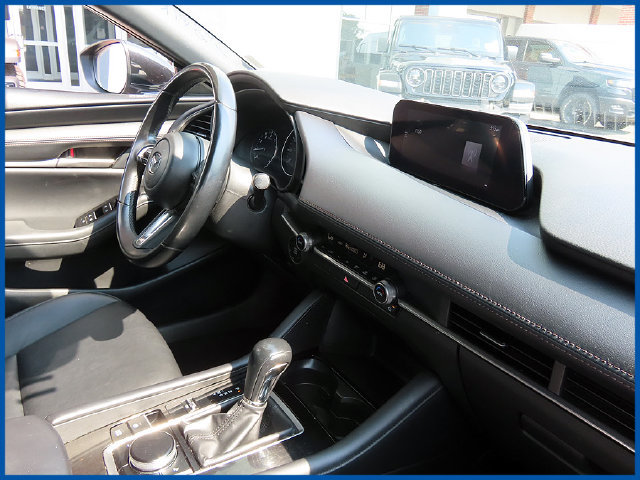 Used 2024 MAZDA MAZDA3 s FWD image 6